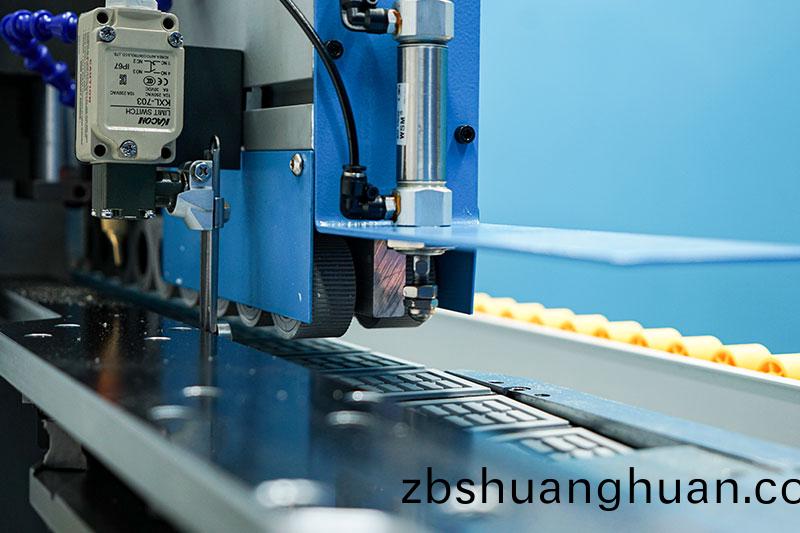 預銑雙脩封邊機