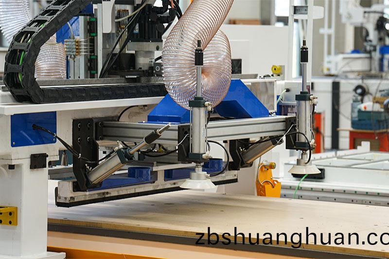 數(shu)控開料機