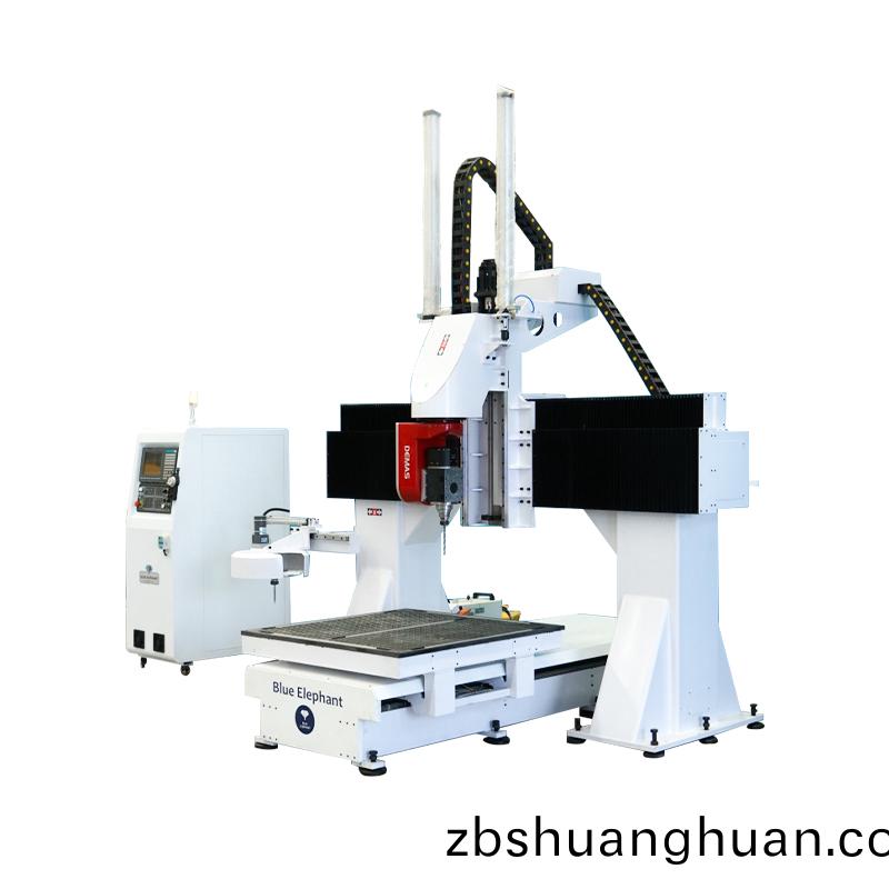 1212-5A五軸加(jia)工中心