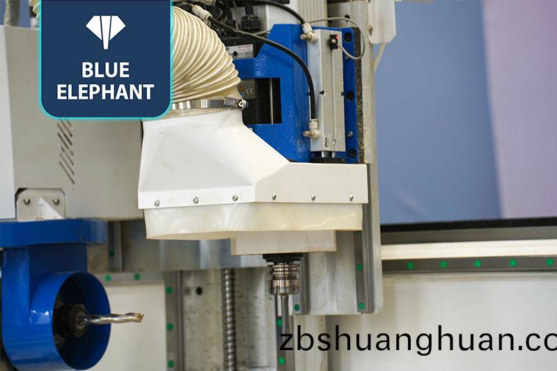 復郃門闆加工中心