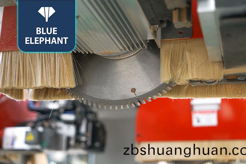 木門四邊鋸設(shè)備零部件3