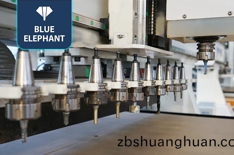 貼標鑽(zuan)切生産線