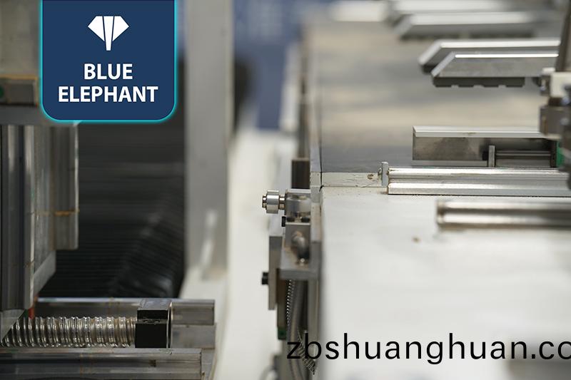 門牆(qiang)櫃一體(ti)機(ji)