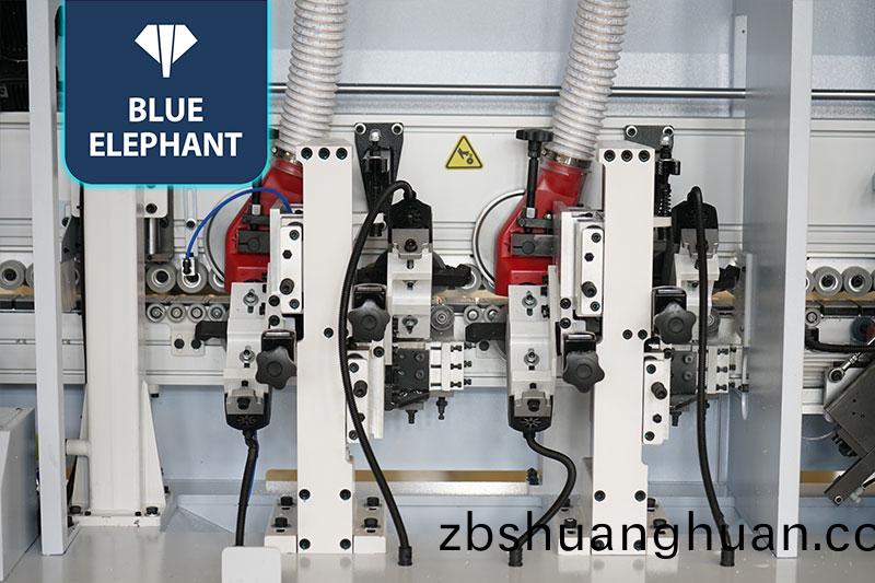 全自(zi)動封(feng)邊機