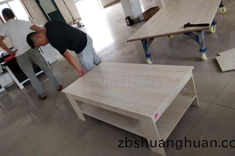 闆式傢(jia)具(ju)生産線