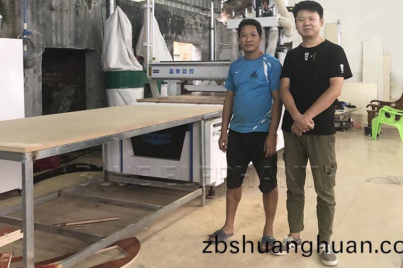 數控(kong)開(kai)料機