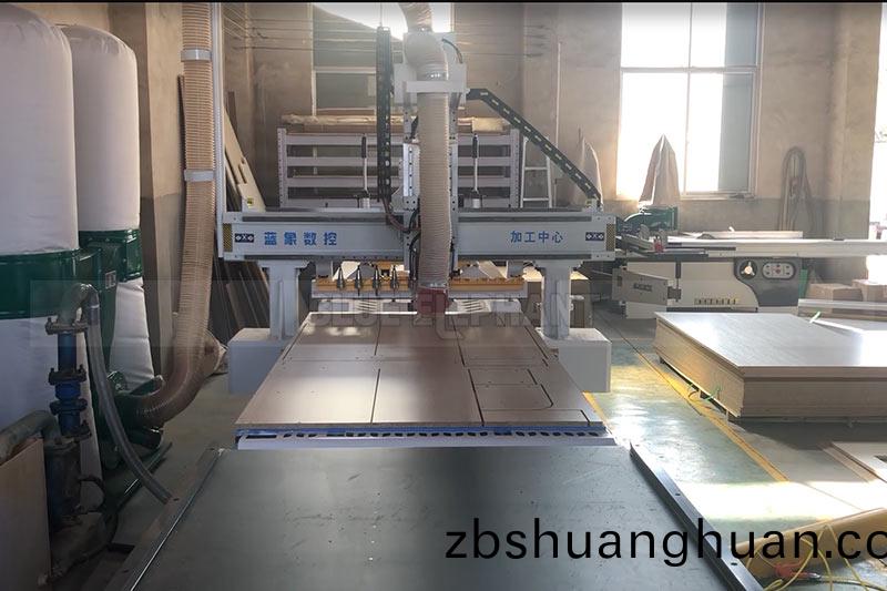 闆(ban)式傢具生産線