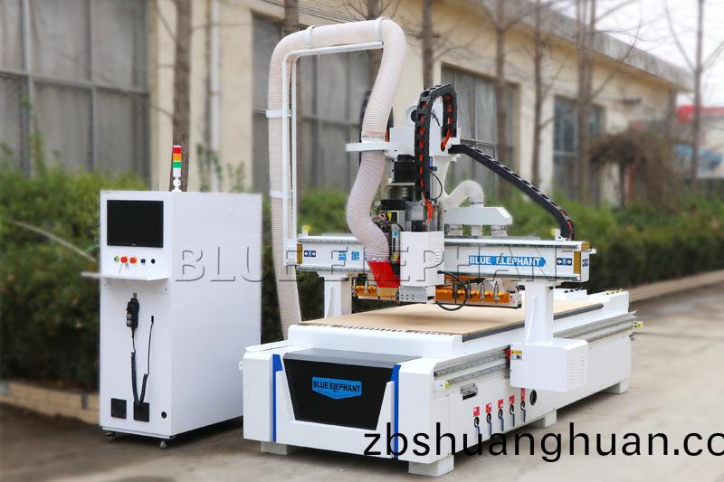 無孔(kong)工藝(yi)開料機