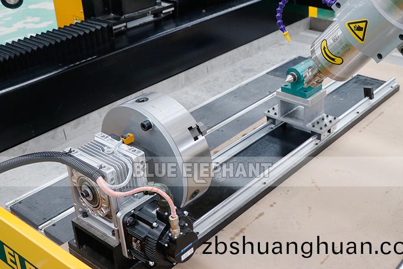 石英(ying)石加(jia)工中心