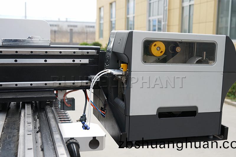 圓(yuan)盤換刀(dao)加工中心