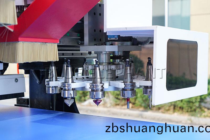 闆式傢(jia)具生(sheng)産線