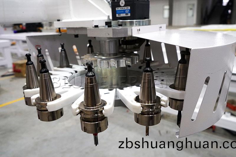 子母鋸數控(kong)加工中心