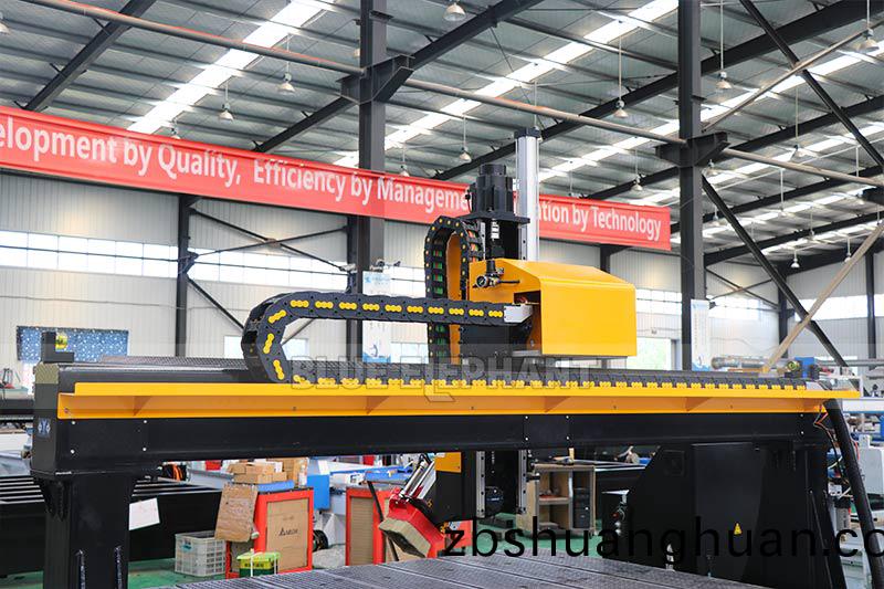 四軸加(jia)工中心