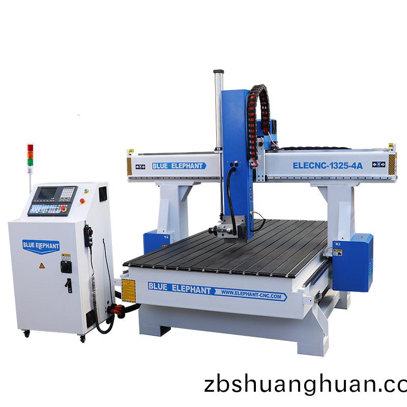 1325四軸(zhou)加工中(zhong)心