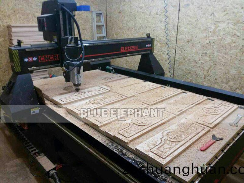 四軸數(shù)控(kong)鵰(diao)刻機(jī)