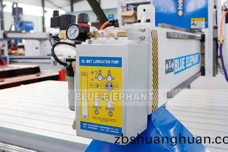 數控開(kai)料機(ji)