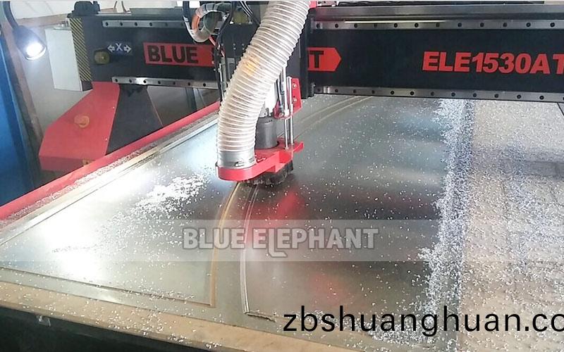 ATC自動換刀開料機